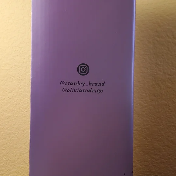 Stanley x Olivia Rodrigo Flowstate 40oz - Picture 2 of 8